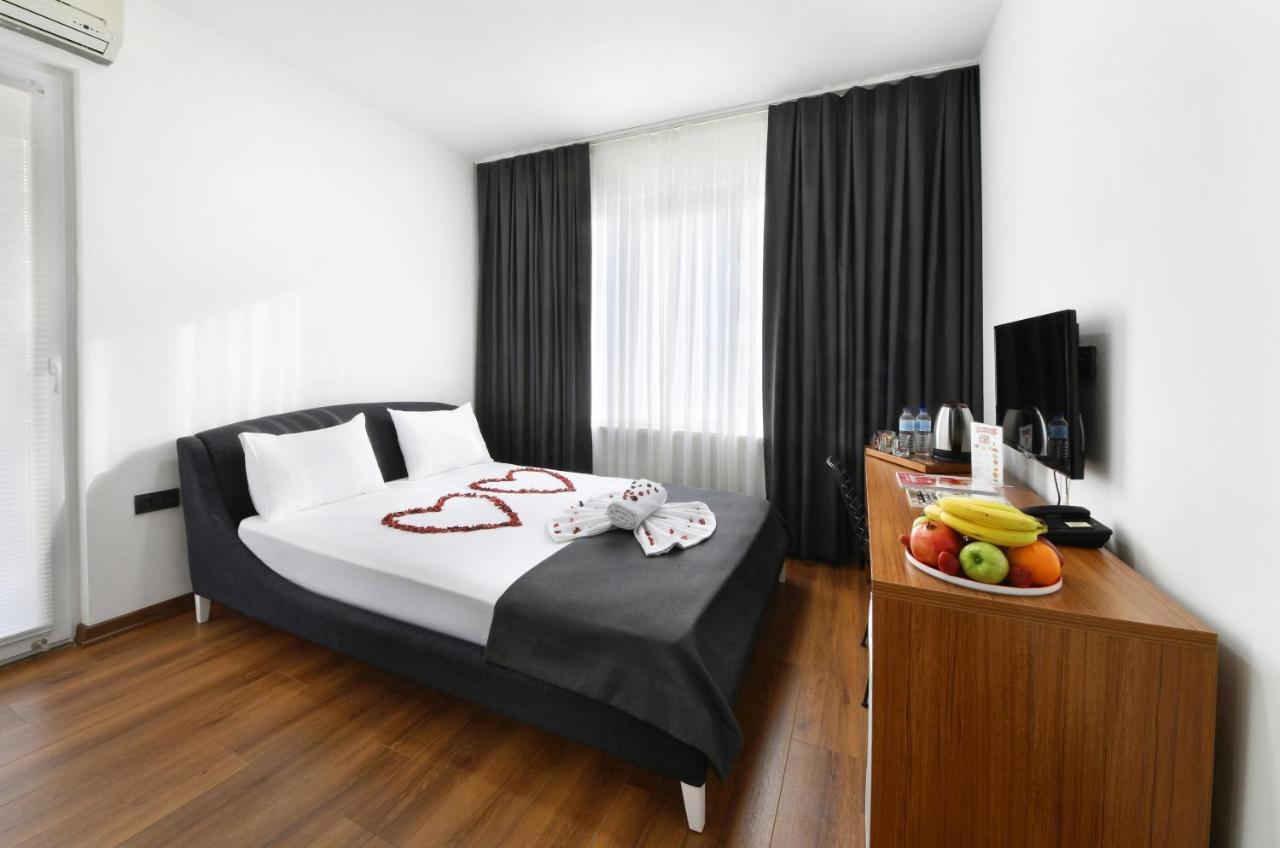 Nish Suites Atasehir Estambul Exterior foto