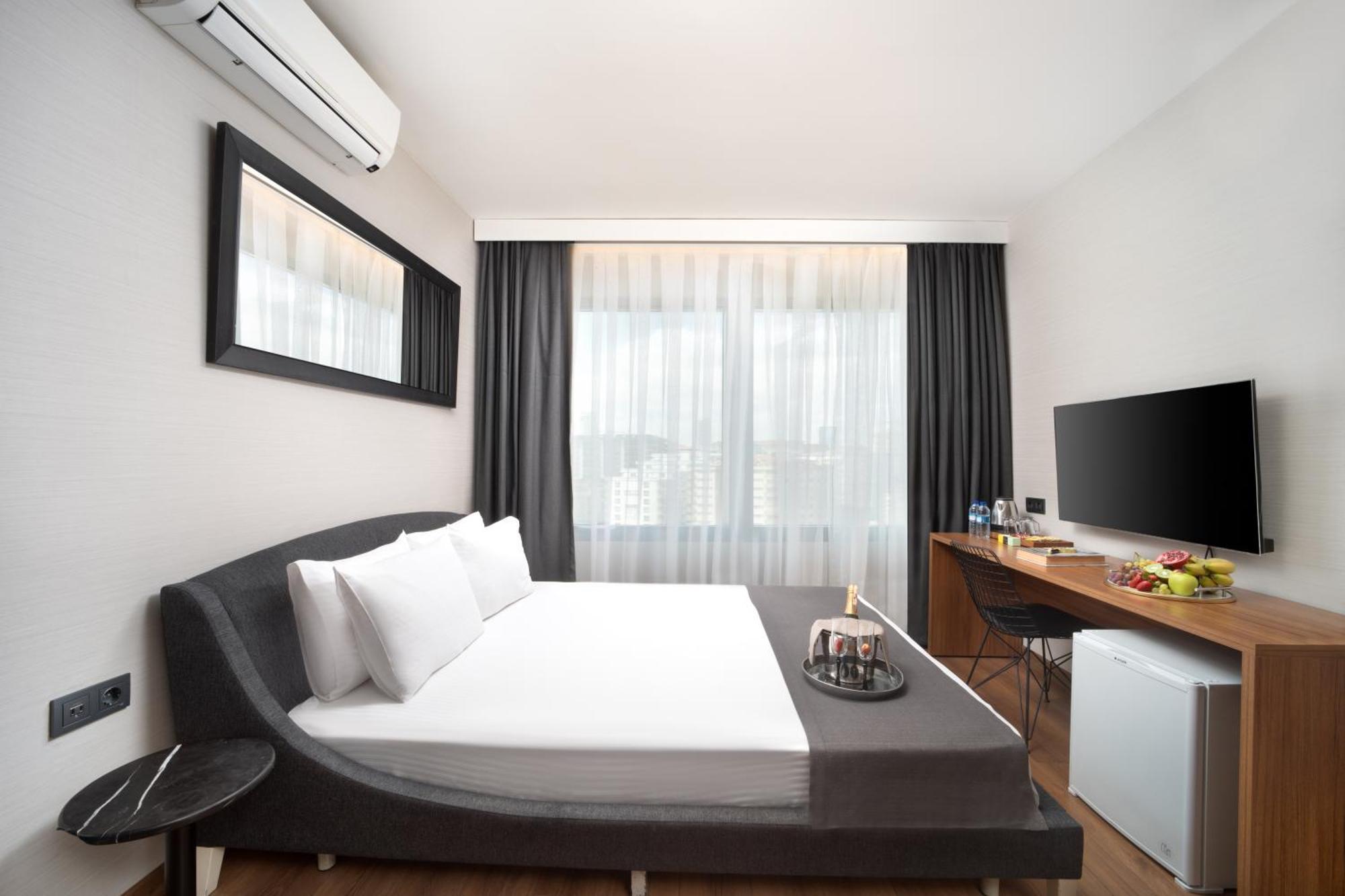 Nish Suites Atasehir Estambul Exterior foto